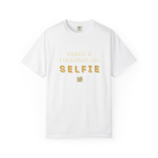 Vamo A Tirarno Un Selfie Unisex T-Shirt | Viral Selfie Graphic Tee